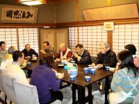 合間の休憩では、会話も弾みました。