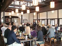 ホストファミリーを交えての昼食会。皆さん喜んでおられました。